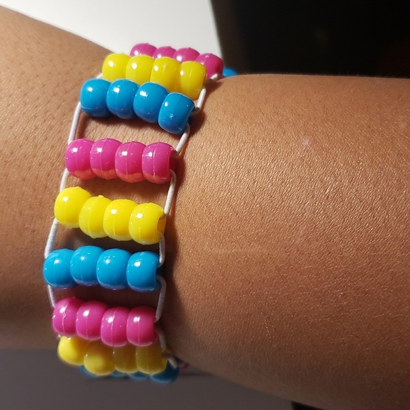 Pansexual kandi bracelet - Picture 3 of 4